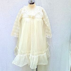 Vintage ladies Peignoir set, sheer and lace, baby doll gown w short robe, sz S
